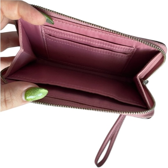 Coach Pink Heart-Patterned Women's Wristlet Wallet Clutch - Picture 9 of 10